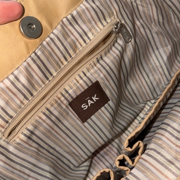 The Sak Tan Crochet Shoulder Bag with snap closure NWOT - Picture 7 of 8